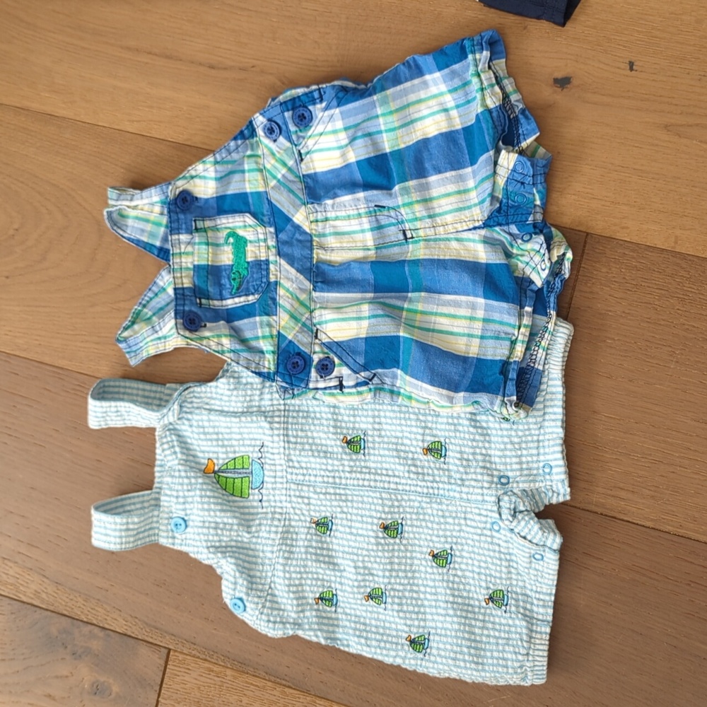 Baby rompers shortalls size 3, 3-6 months